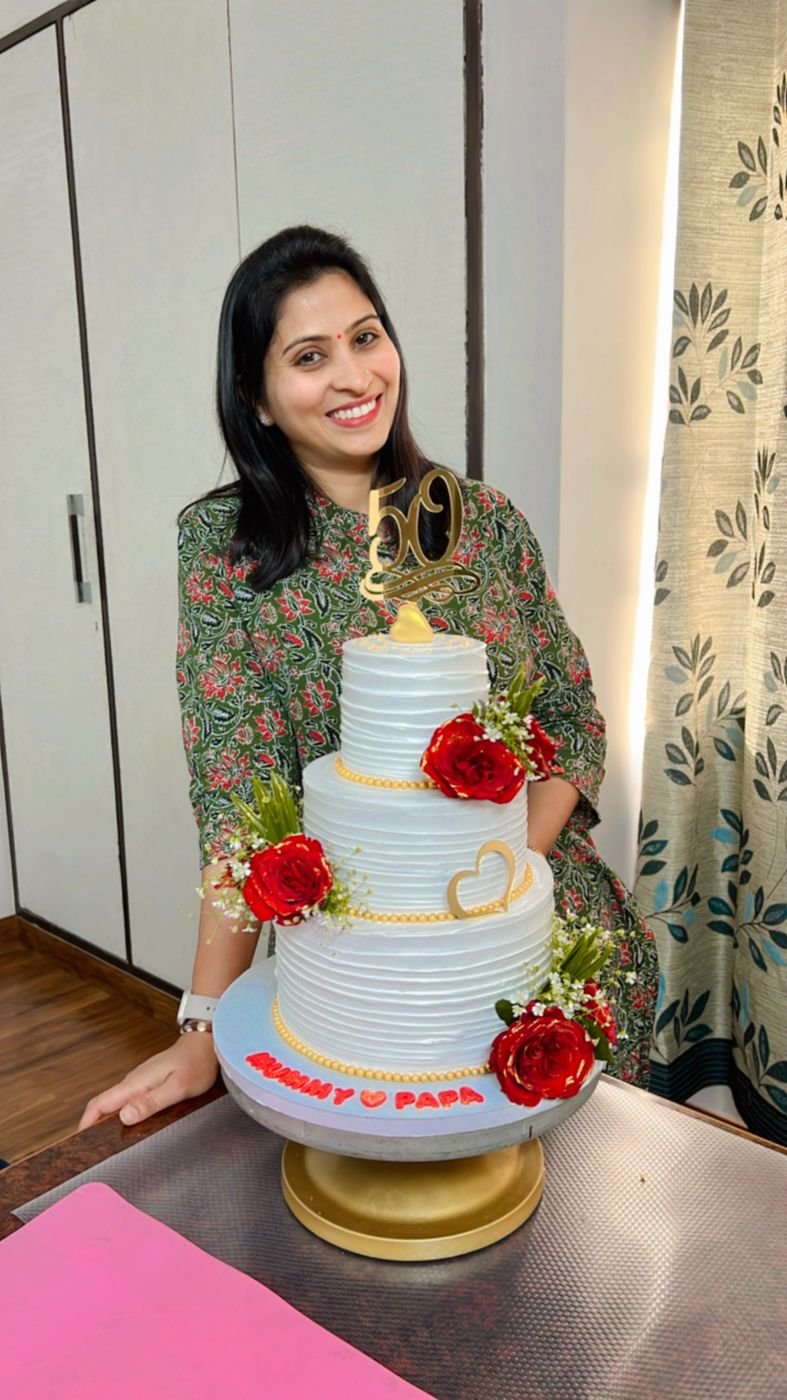 Golden 50th Anniversary Cake – Handcrafted Fresh in Jaipur