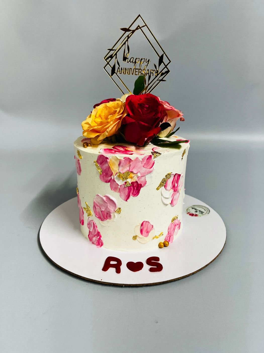 Elegant floral cake celebration Jaipur